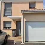 La Maison D'emy Tatil Evi